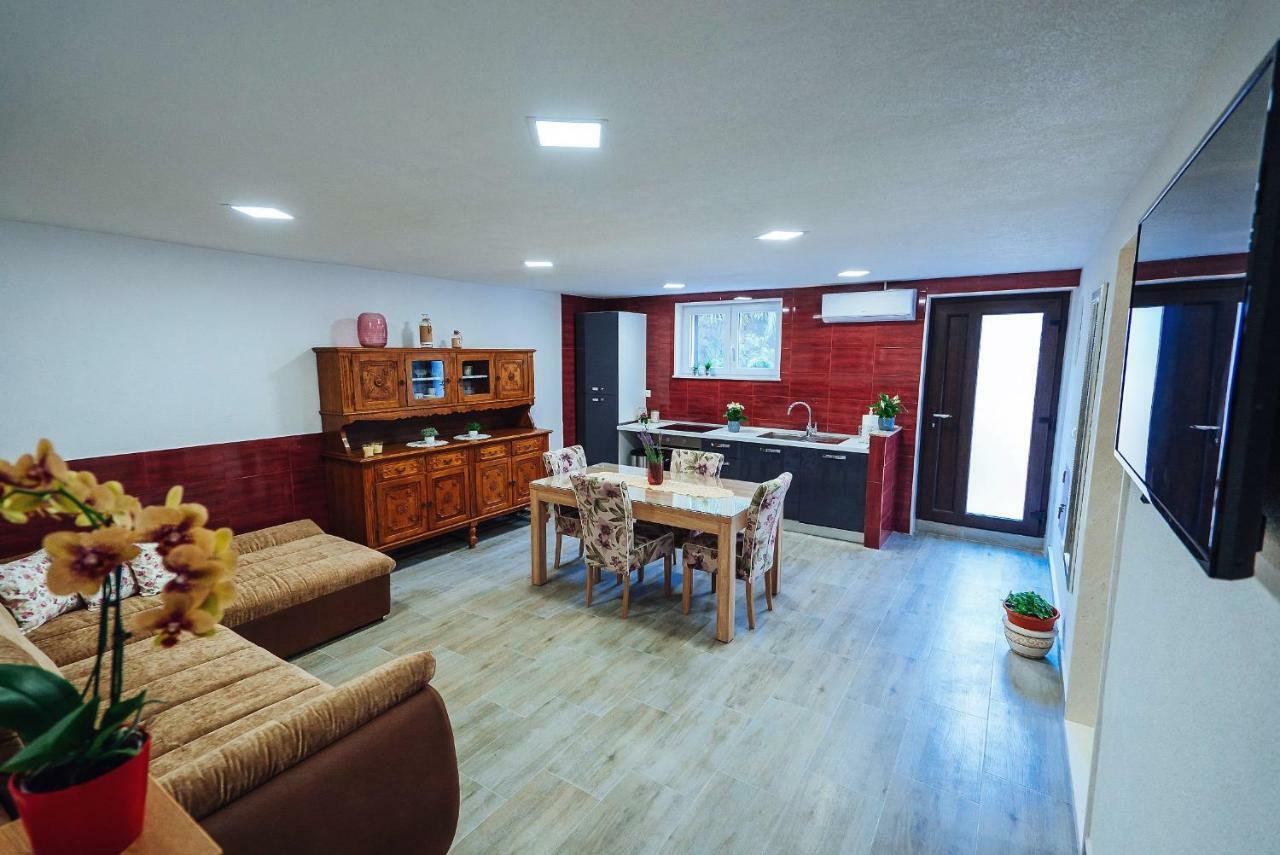 Apartman Kristina Apartment Split Exterior photo